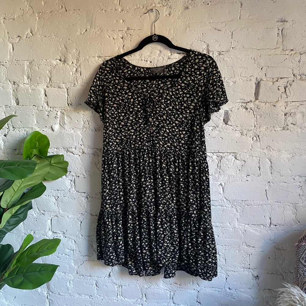 Urban Outfitters Black Floral Shift Dress